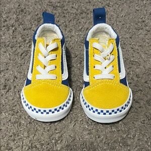 New Vans Kids Sneakers in Vibrant Yellow and Blue